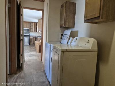 Photo 4 of 5 of home located at 4071 Hexhill Ct Fort Wayne, IN 46818