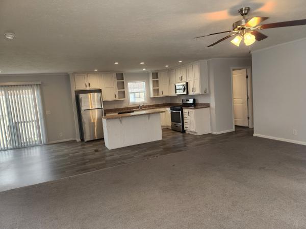 2022 Champion RFN2860903 Mobile Home