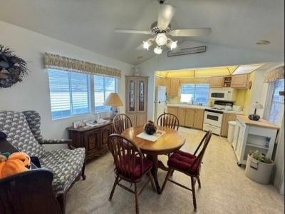 Photo 5 of 20 of home located at 8701 S Kolb Rd Lot 09-320 Tucson, AZ 85756