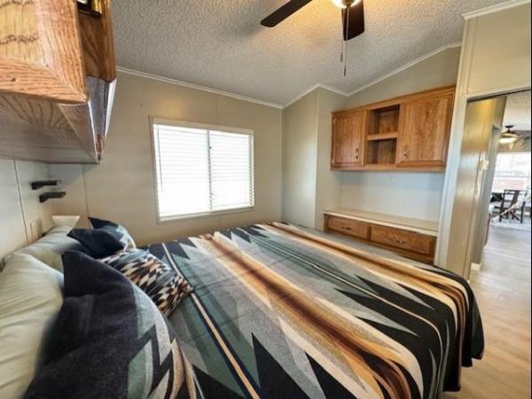 1992 Cavco Cavco Mobile Home