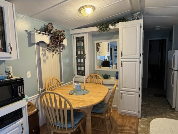 1988 PARK 47336180 Mobile Home