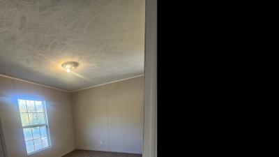 Photo 5 of 10 of home located at 7625 Grandview Ridge Drive Charlotte, NC 28215