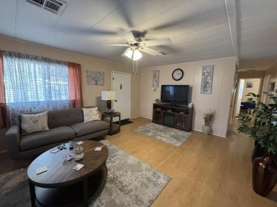 Photo 5 of 16 of home located at 2401 W Southern Ave Lot 336 Tempe, AZ 85282