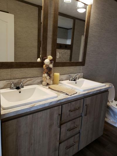 Mobile Home at 5108 Redbud Dr. SW Navarre, OH 44662