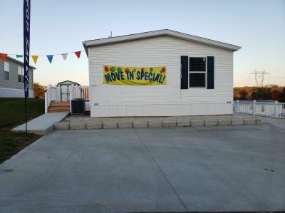 Mobile Home at 6877 Foxwood Dr. Lot 352 Navarre, OH 44662