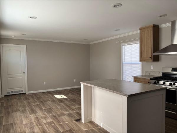 2022 Clayton  37TMC165522AH22  Home