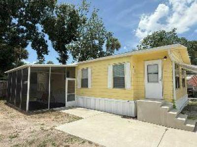 Photo 2 of 6 of home located at 414 N Ridgewood Avenue, Lot 2 Edgewater, FL 32132