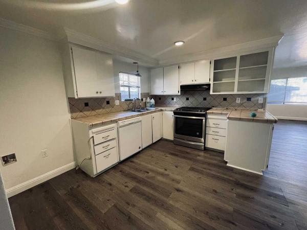 1973 Merry Home  Manufactured Home