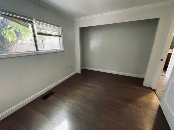 1973 Merry Home  Manufactured Home