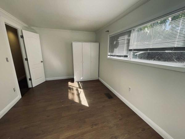 1973 Merry Home  Manufactured Home