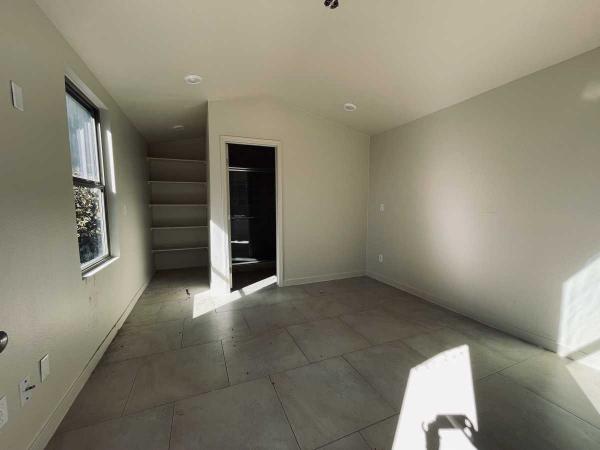 1973 Merry Home  Manufactured Home