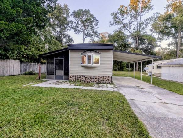 Photo 1 of 2 of home located at 1059 Lakeside Drive Brooksville, FL 34601