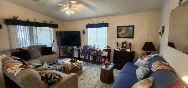 1998 FLEE Manufactured Home