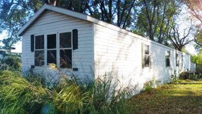 Photo 2 of 3 of home located at 20 Woodmoor Court Leavenworth, KS 66048