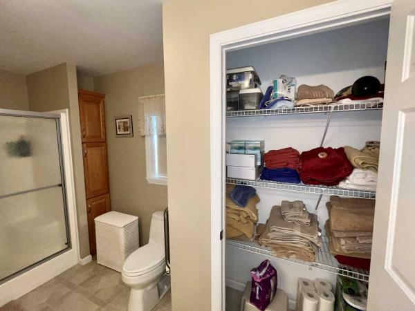 2005 Pine Grove Mobile Home For Sale