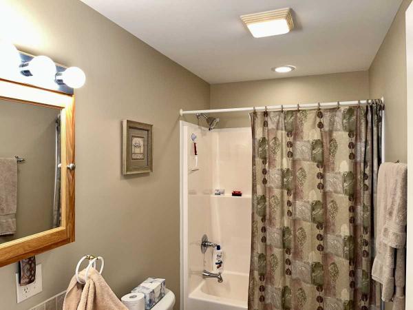2005 Pine Grove Mobile Home For Sale