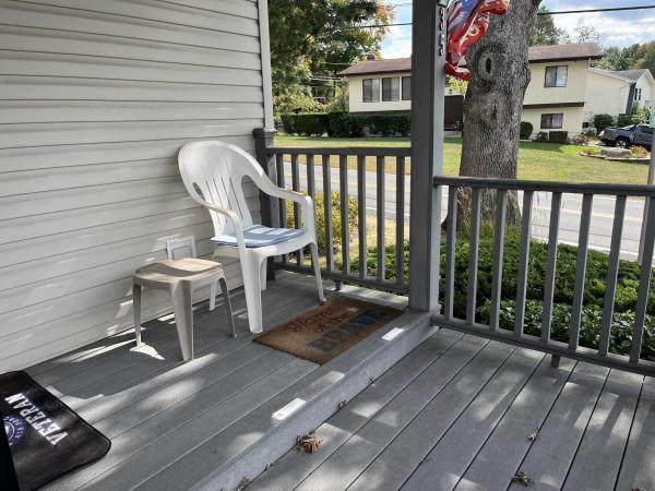 2005 Pine Grove Mobile Home For Sale