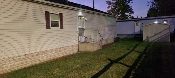 2005 Pine Grove Mobile Home For Sale