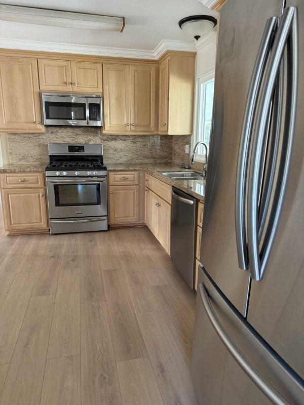 1976 Golden West  Mobile Home