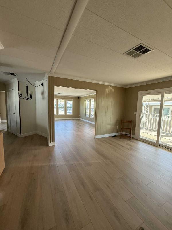 1976 Golden West  Mobile Home