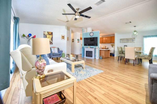 1998 Manufactured Home