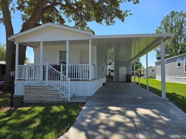 Photo 1 of 2 of home located at 8880 SW 27th Ave B13 Ocala, FL 34476