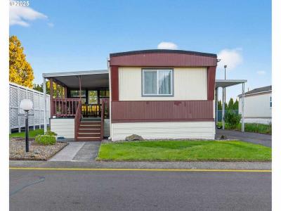 Photo 2 of 31 of home located at 2902 E 2nd St #54 Newberg, OR 97132