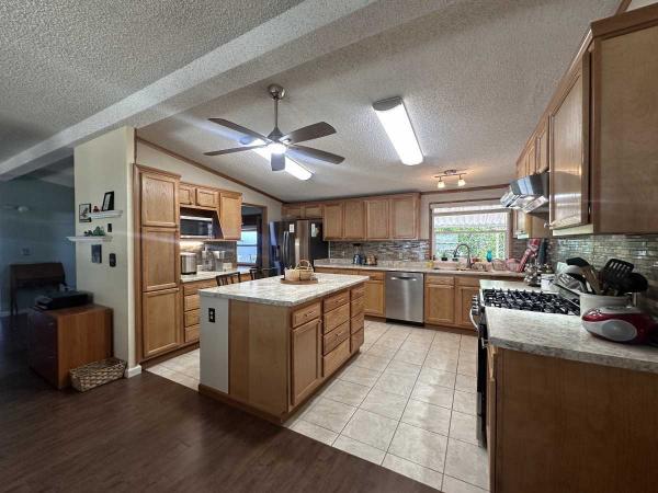 1986 Kaufman and Broad Mobile Home For Sale