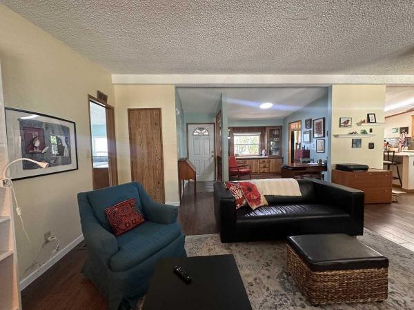 1986 Kaufman and Broad Mobile Home For Sale