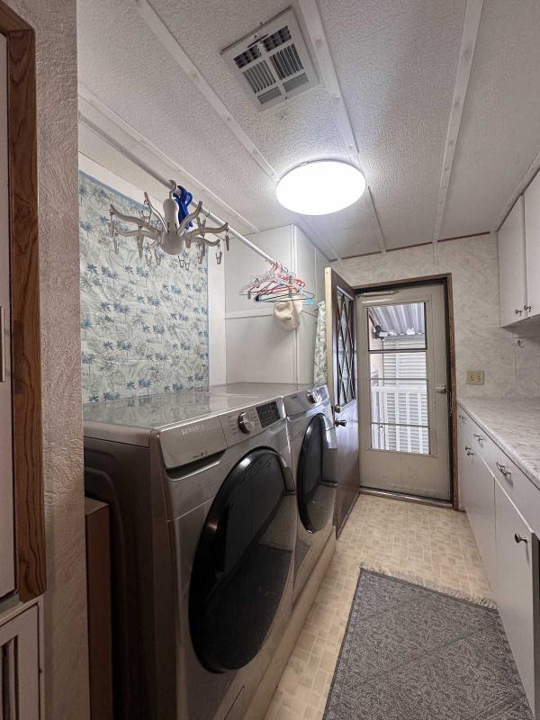 1986 Kaufman and Broad Mobile Home For Sale