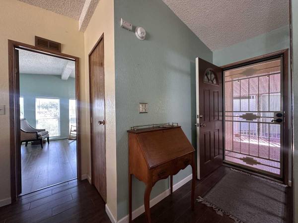 1986 Kaufman and Broad Mobile Home For Sale