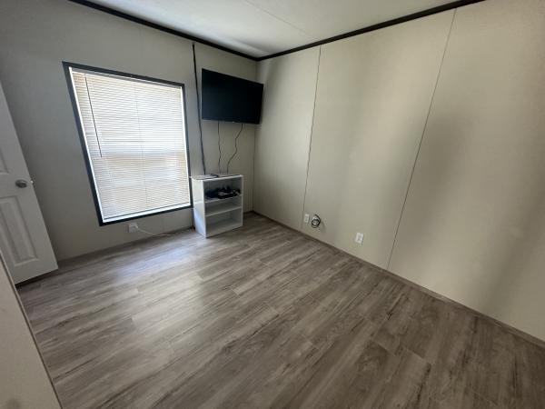 2019 Fleetwood 240WE28523W Mobile Home