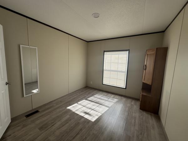 2019 Fleetwood 240WE28523W Mobile Home