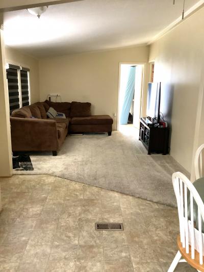 Photo 3 of 11 of home located at 49153 Cranberry Court Shelby Township, MI 48315