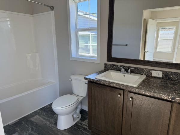2022 Clayton 81RDH28604A(4BR) Mobile Home