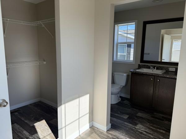 2022 Clayton 81RDH28604A(4BR) Mobile Home