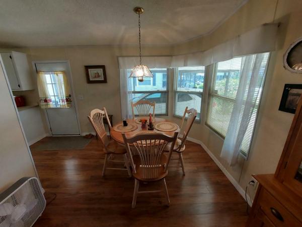 1991 Jacobsen Chancellor Mobile Home For Sale