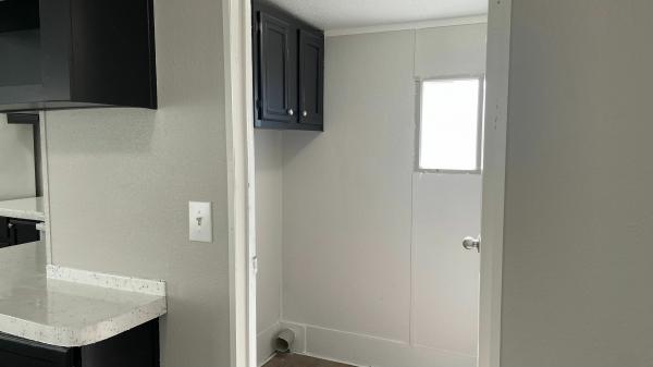 1999 Clayton Homes Inc Mobile Home For Sale