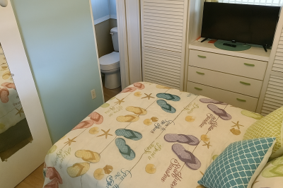 Photo 4 of 13 of home located at 723 52nd Avenue Plaza W Bradenton, FL 34207
