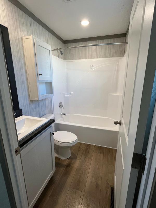 2025 Clayton 95PLH16663B Mobile Home