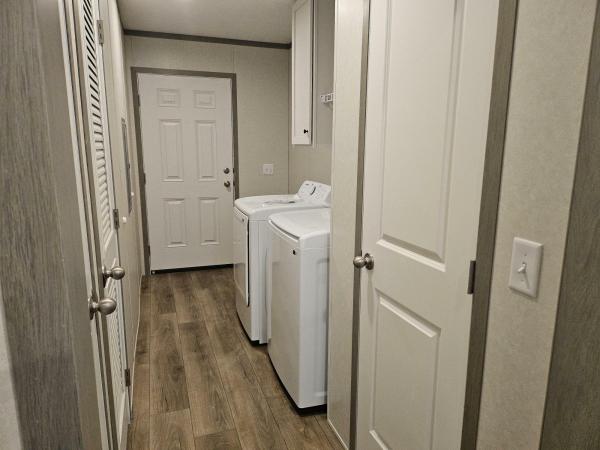 2025 Clayton 95ADR28563AH25S Mobile Home