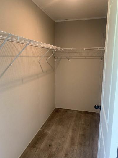 Mobile Home at 1001 Mayflower Road #26 South Bend, IN 46619