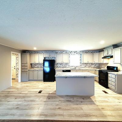 Mobile Home at 9391 Starboard Dr 1239 Fair Haven, MI 48023