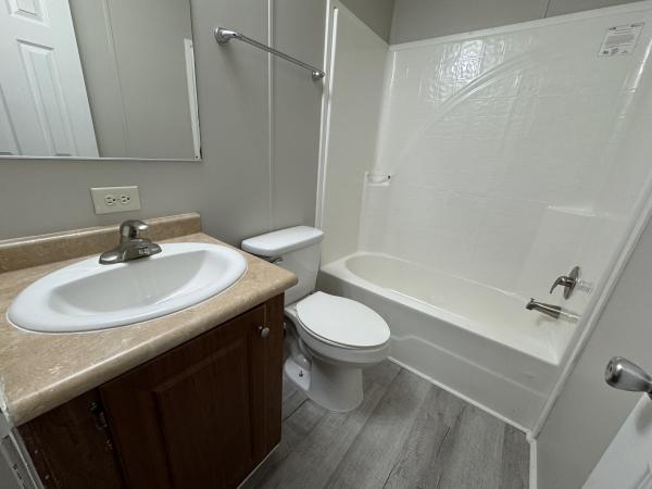 2019 LH166432F  Home