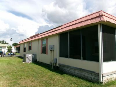 Photo 4 of 8 of home located at 7100 Ulmerton Rd - Lot 2196 Largo, FL 33771