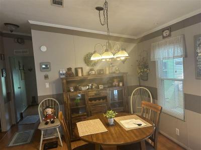 Photo 5 of 8 of home located at 3151 NW 44 Avenue Lot 178 Ocala, FL 34482