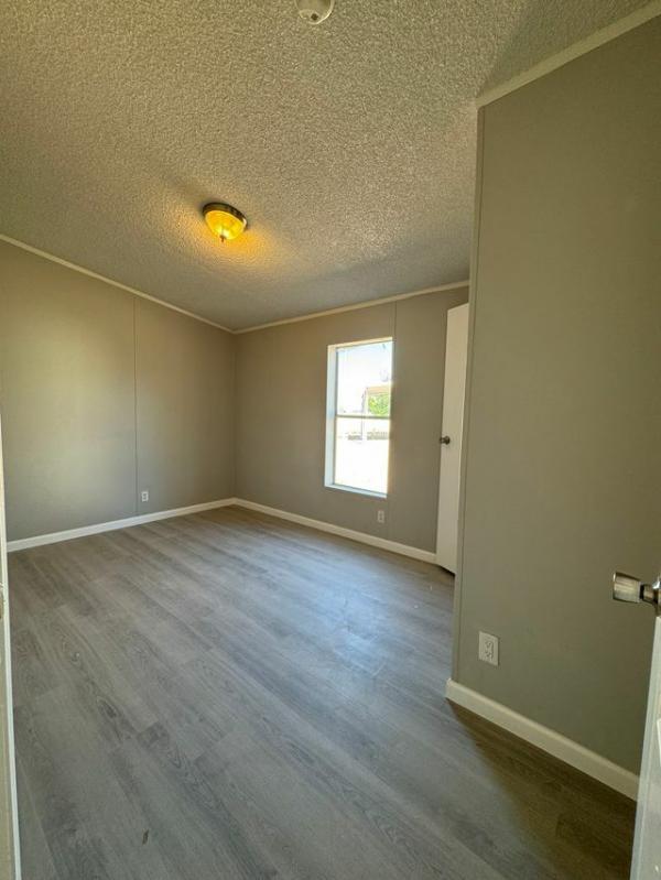 2006 Fleetwood Mobile Home