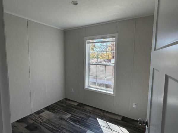 2025 Redman Northwood L25208 Manufactured Home