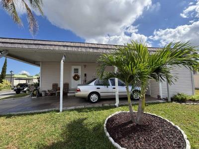 Photo 3 of 17 of home located at 7100 Ulmerton Rd Lot 351 Largo, FL 33771