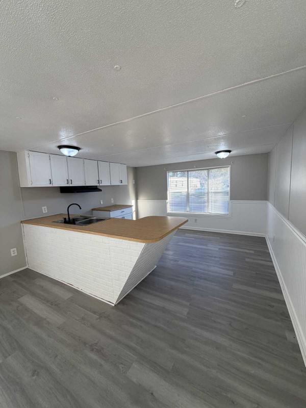 1985 OAKWOOD Mobile Home